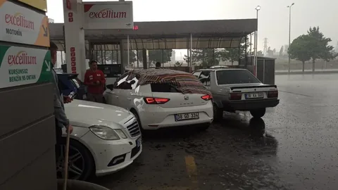 Meteoroloji 7.Bölge Müdürlüğü Yine Sınıfta Kaldı! Valilik Pazar Günü İçin Uyardı Kayseri'yi Bugün Dolu Vurdu — haber görseli