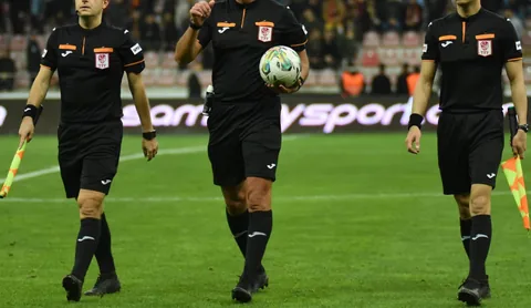 Başakşehir- Kayserispor maçını Oğuzhan Çakır yönetecek — haber görseli