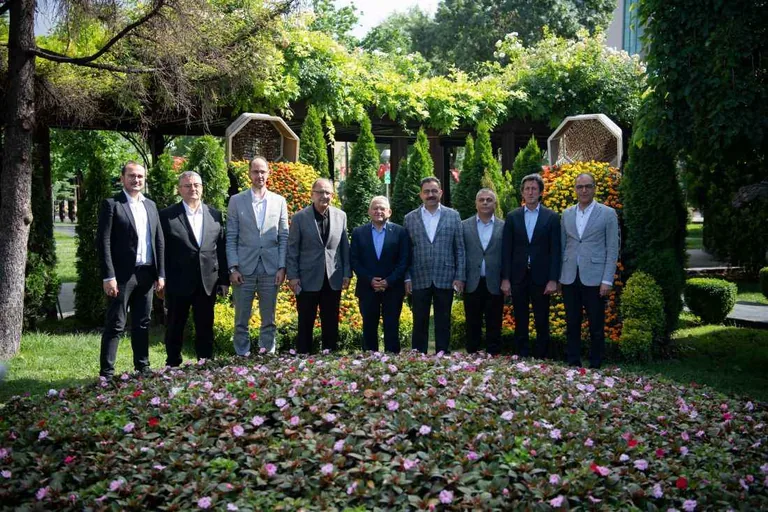 Bakan Özhaseki ve Başkan Büyükkılıç'tan Kentsel Dönüşüm Zirvesi — haber görseli