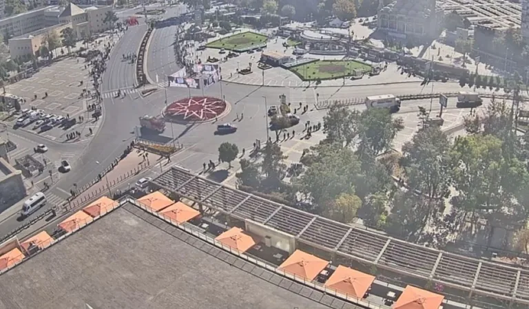 Cumhuriyet Meydanı iki yönlü olarak trafiğe kapatılatacak — haber görseli