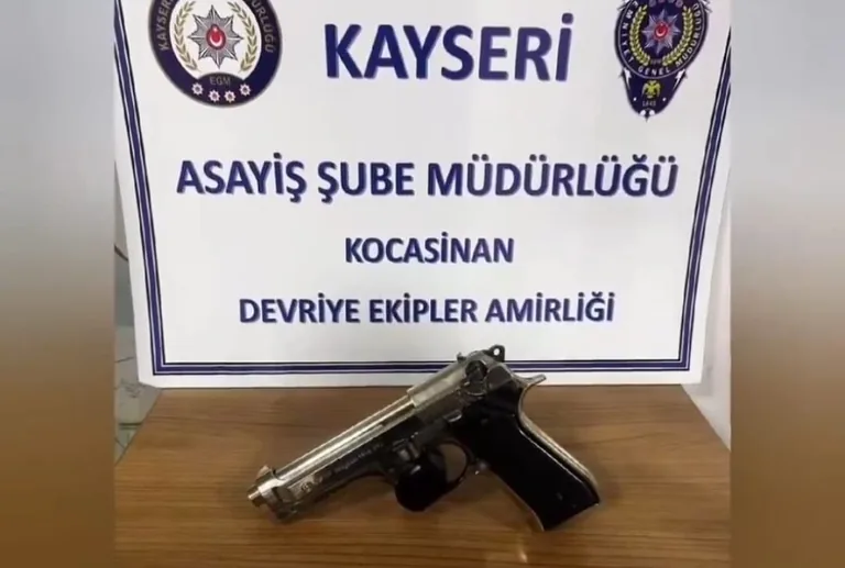 Kayseri'de Huzur Operasyonu: Çok Sayıda Silah ve Fişek Ele Geçirildi — haber görseli