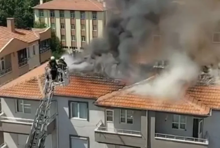 Talas'ta Çatı Yangını Söndürüldü: Dumandan Etkilenen 3 Kişi Tedavi Altında — haber görseli