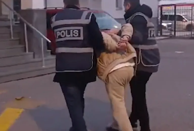 Evden Hırsızlık Suçundan 20 Yıl Hükümlü H.K. Yakalandı — haber görseli
