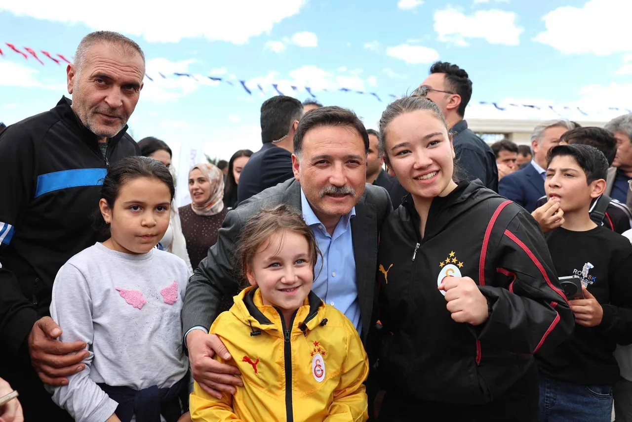 Kayseri Valisi Gökmen Çiçek’ten 19 Mayıs Mesajı: "Gençlerimize İnancımız Tam" — haber görseli