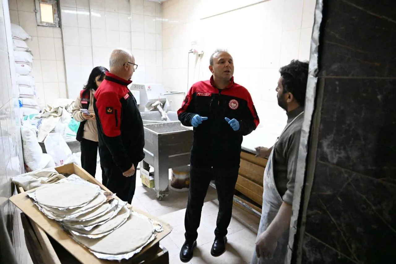 Kayseri'de Fırın ve Pastanelere Ramazan Denetimi! Tarım ve Orman İl Müdürü Bülent Saklav, Sahada — haber görseli