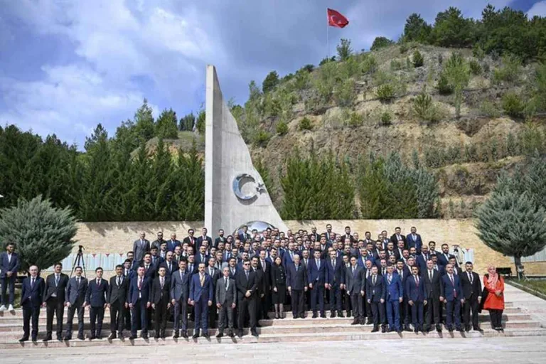 Devlet Bahçeli: Elinde Ülkücü Kanı Taşıyanlarla Hesaplaşacağız — haber görseli