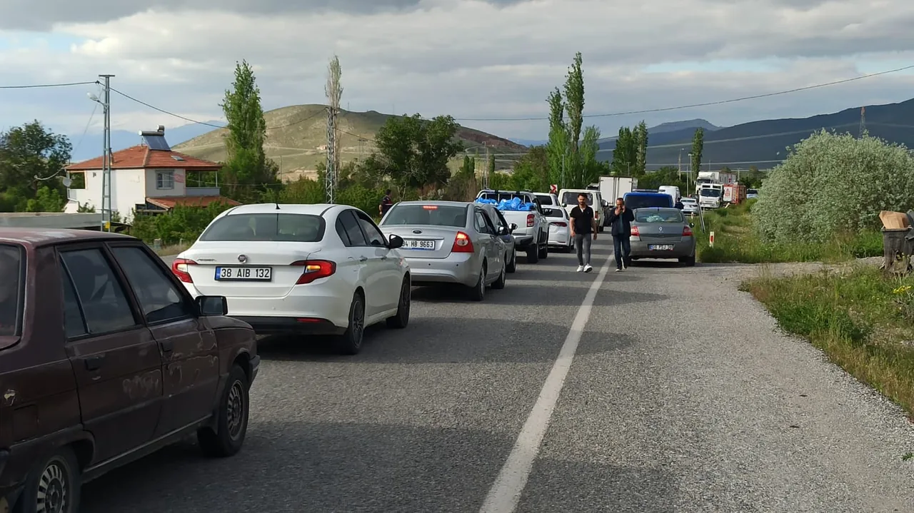 Yahyalı’da Feci Kaza: 1 Ölü, 2 Yaralı — haber görseli