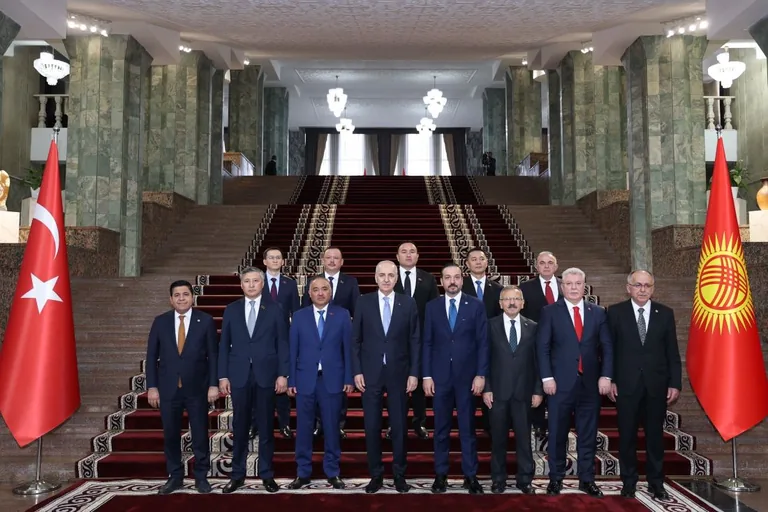 Numan Kurtulmuş Kırgızistan'da ! 300 Milyonluk Türk Dünyası Yeni Bir Yıldız Gibi Yükseliyor — haber görseli