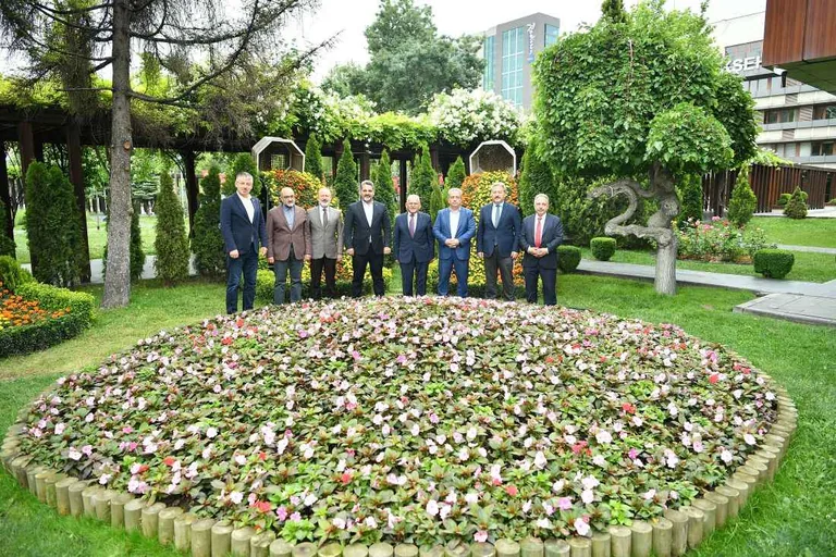Başkan Büyükkılıç, Yeni Haftaya İstişare ve Değerlendirme Toplantısı İle Başladı — haber görseli