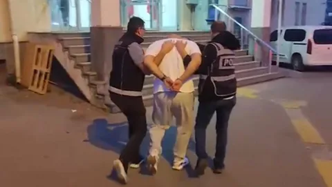 Son Dakika Kayseri...Kasten Öldürme Suçundan 46 Yıl Hapis Cezası Bulunan Hükümlü Yakalandı — haber görseli