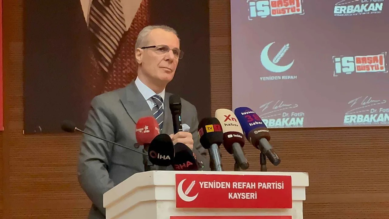 YRP’li Osmanağaoğlu’ndan AK Parti’ye Geçen Meclis Üyelerine Sert Tepki! Cehenneme Kadar Yolunuz Var — haber görseli