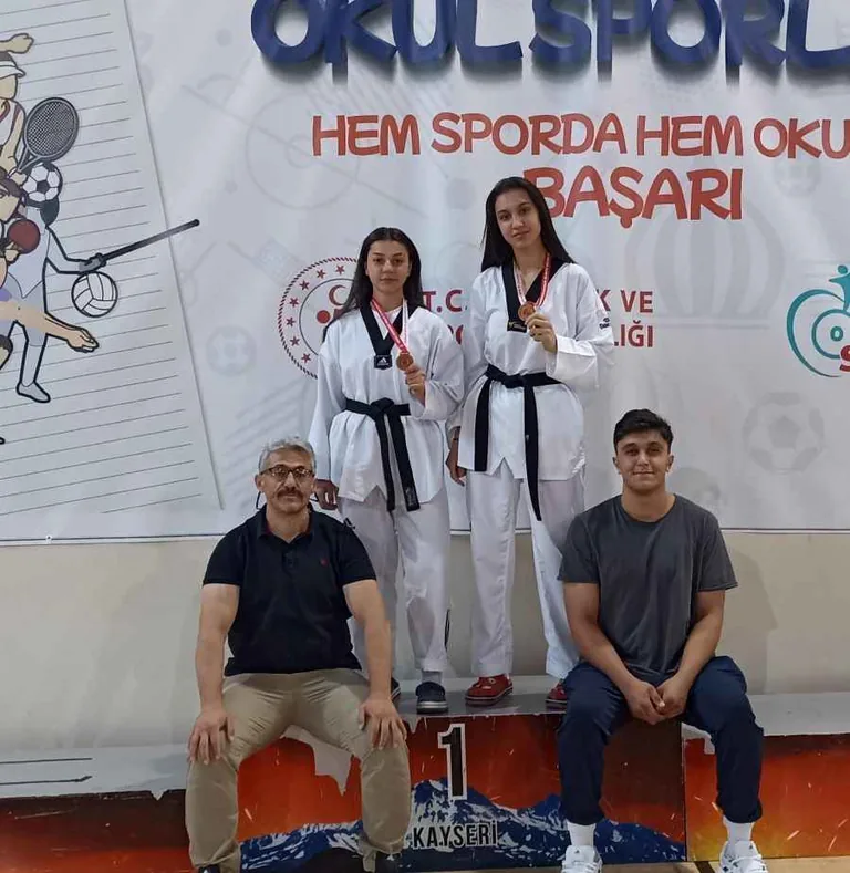 Taekwondo Şampiyonası’nda Develi Rüzgarı: Sude Nur Erciyes Kayseri Şampiyonu — haber görseli