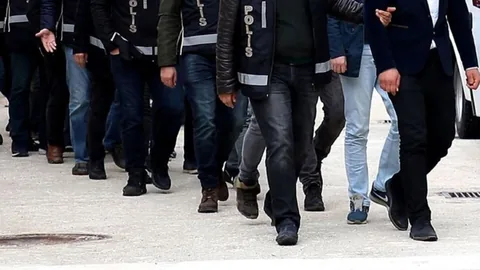 Kayseri Dahil 17 İlde FETÖ Operasyonu: 72 Gözaltı — haber görseli