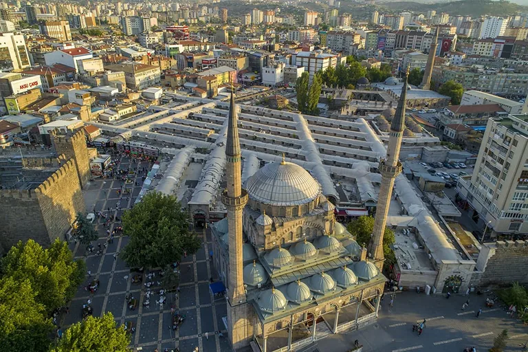 Kayseri'nin nüfusu 1 milyon 458 bin oldu — haber görseli