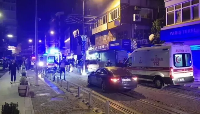 İzmit’te Eğlence Mekanına Silahlı Saldırı: 4 Çalışan Yaralı — haber görseli