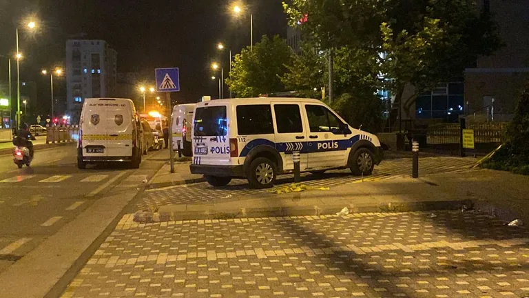22 Yaşındaki Gencin Esrarengiz Ölümü! Araçta Ölü Bulundu — haber görseli