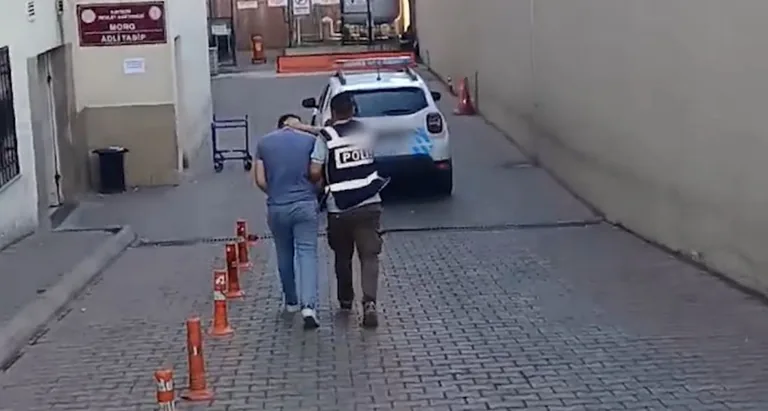 Dolandırıcılık Suçundan 6 İlde Aranan Firari Yakalandı — haber görseli