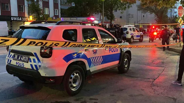 Kayseri'de Korkunç Kaza: Otomobilin Çarptığı Çocuk Hayatını Kaybetti — haber görseli