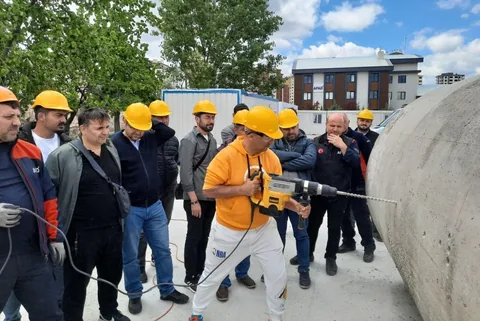 AFAD ekiplerinden öğretmenlere eğitim — haber görseli