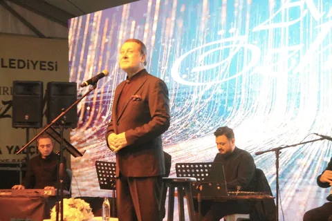 Talas Belediyesi Ramazan Etkinliklerinde Unutulmaz Bir Gece: Ahmet Özhan Konseri — haber görseli