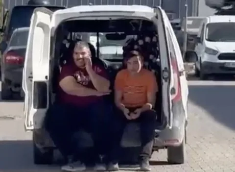 Eskişehir'de ilginç ticaret! Aracını 100 kilo sucukla takas etti — haber görseli
