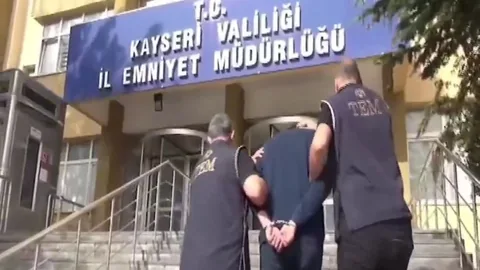 FETÖ'ye 18 İlde Kıskaç-17 Operasyonu! 45 Kişi Yakalandı — haber görseli