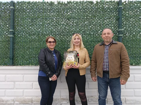 Kayseri’de Sokak Canlarına Can Suyu: Gazeteci Aydan Yıldırım ve Milika El Ele! — haber görseli