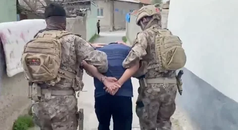 Kayseri'de Zehir Tacirlerine Şok Baskın: 6 Gözaltı — haber görseli