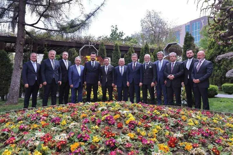 Tarım Bakanı Yumaklı’dan Başkan Büyükkılıç’a Ziyaret — haber görseli