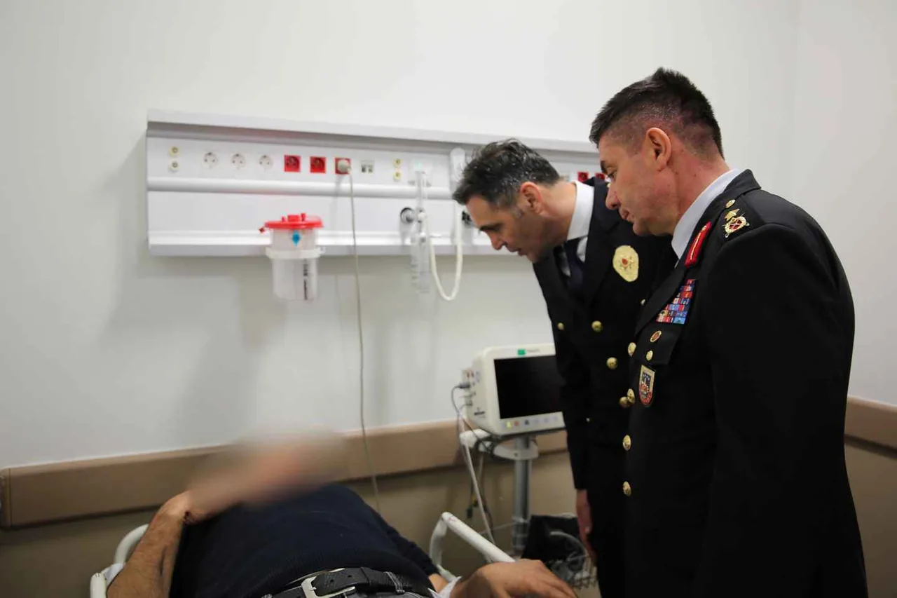 Kayseri Emniyet Müdürü Aydın, Feci Kazada Yaralanan Jandarma Personelini Ziyaret Etti — haber görseli