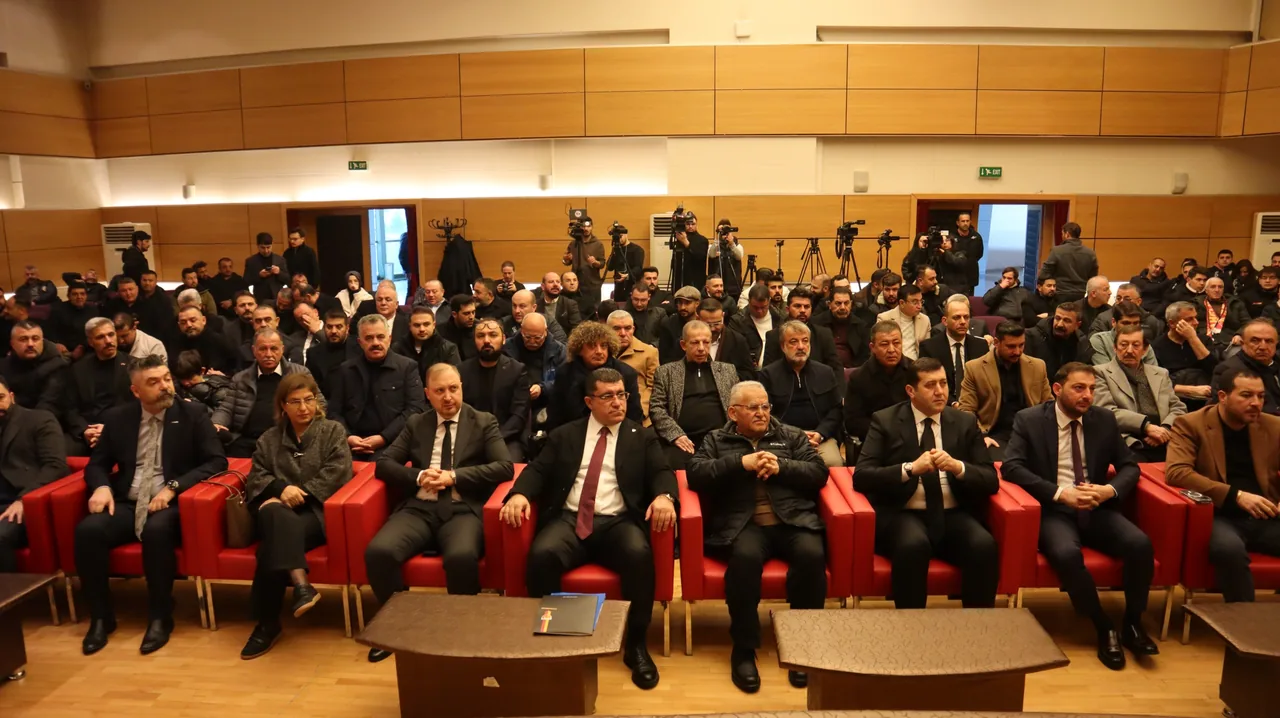 Kadir Has’ta Kongre: Mevcut başkan Nurettin Açıkalın Güven Tazeledi — haber görseli