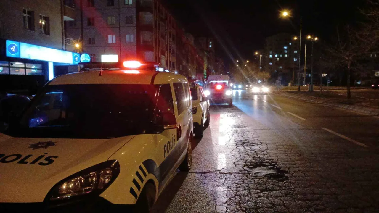 Kayseri’de Arefe Günü Acı Olay: Eve Döndüğünde Eşini Ölü Buldu — haber görseli
