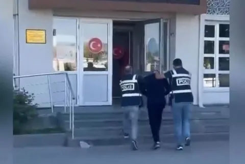 Kayseri’de 25 Suç Kaydı Bulunan Şahıs Sokak Ortasında Kadına Şiddetten Tutuklandı — haber görseli