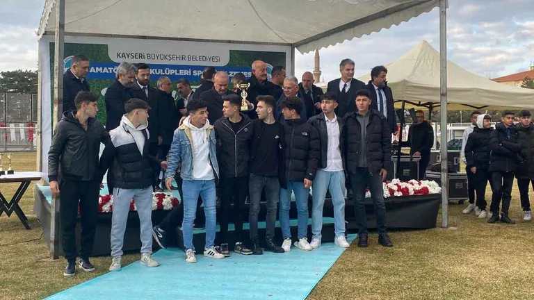 Başkan Büyükkılıç'tan Amatör Spor Kulüplerine Destek — haber görseli