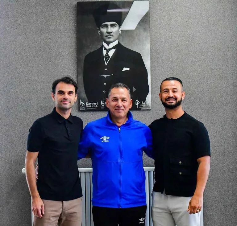 Kocasinan Şimşekspor teknik heyetini açıkladı: Rasim Aykurt dönemi başladı — haber görseli