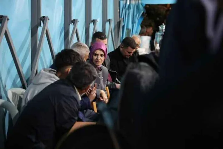 Bakan Mahinur Özdemir Göktaş, Meliha Keskin’in Ailesine Taziye Ziyaretinde Bulundu — haber görseli