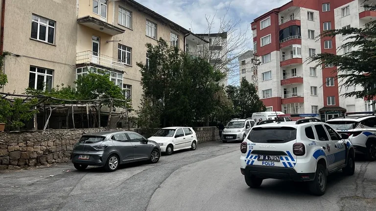 Talas'ta Miras tartışmasında babasını Öldüren sanığa 24 yıl hapis — haber görseli