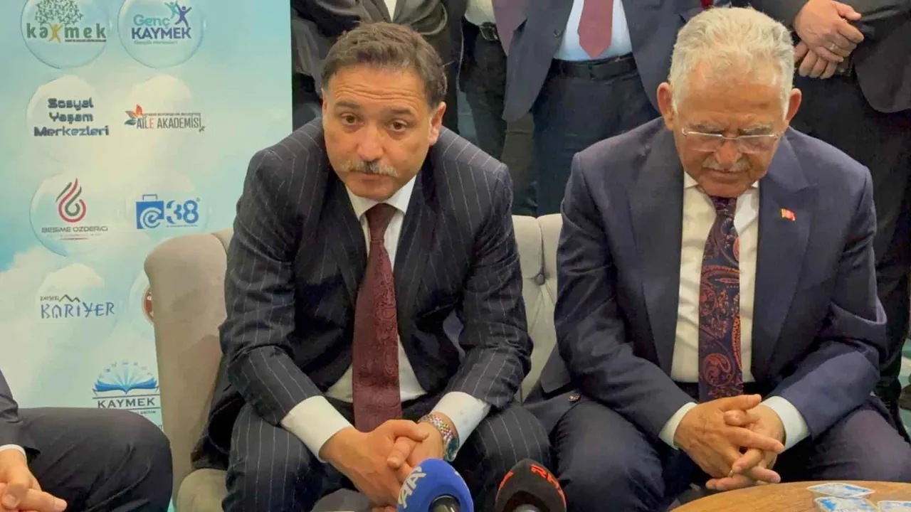 Vali Çiçek: “Kayseri’de 35 Hesap Üzerinden Panik Oluşturacak Asılsız Paylaşımlar Yapıldı” — haber görseli
