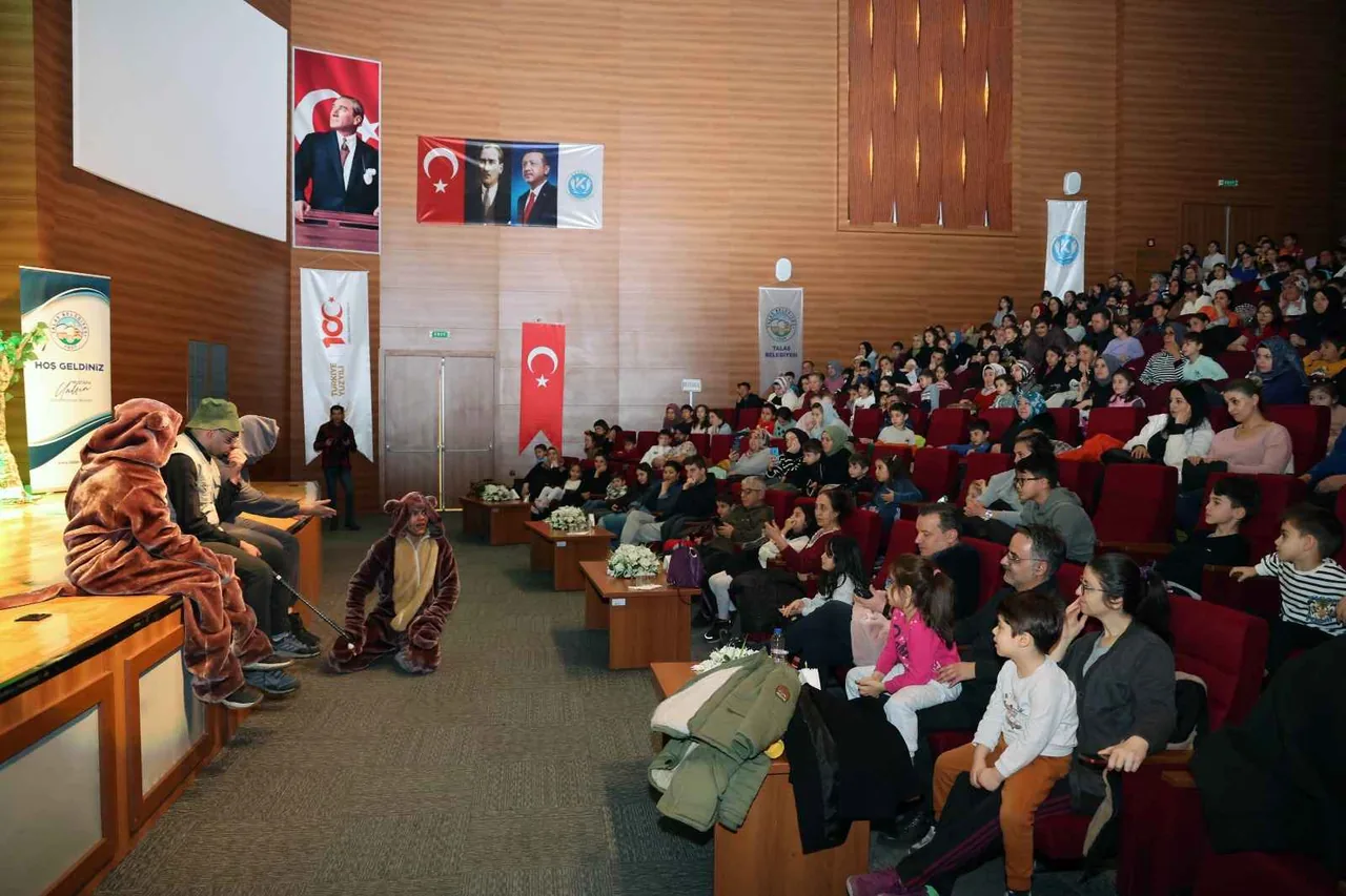 Başkan Yalçın'dan Karne Hediyesi! Miniklere Ücretsiz Tiyatro Şöleni — haber görseli