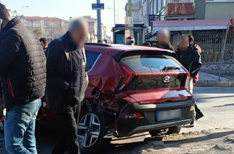 Dikkatsiz Sürücü Kaza Yaptı: 1 Yaralı — haber görseli
