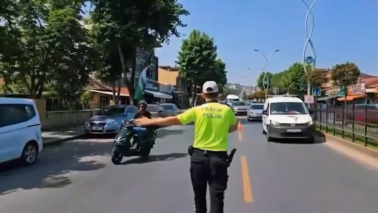 Kurban Bayramın İlk gününde 852 trafik kazası meydana geldi — haber görseli