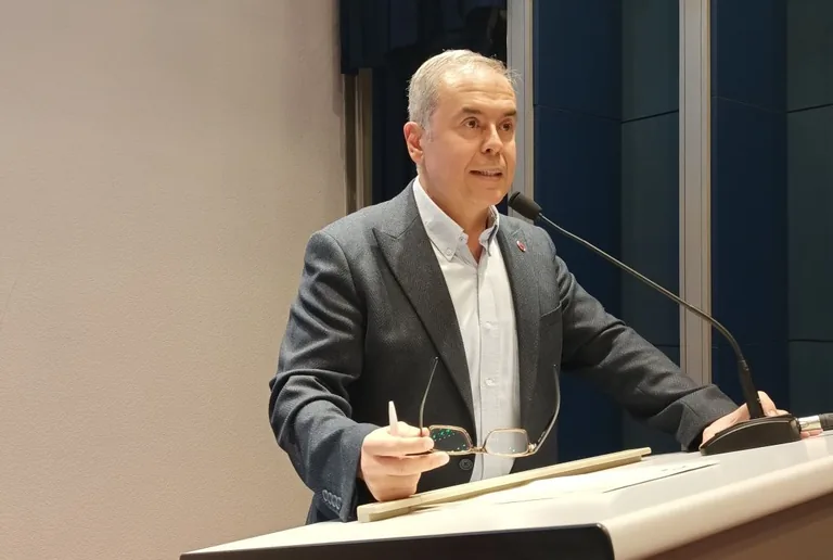 Kayseri Büyükşehir Meclisinde Danışmanlık Tartışması: CHP "İsraf" Diyerek Reddetti, Önerge Kabul Edildi — haber görseli