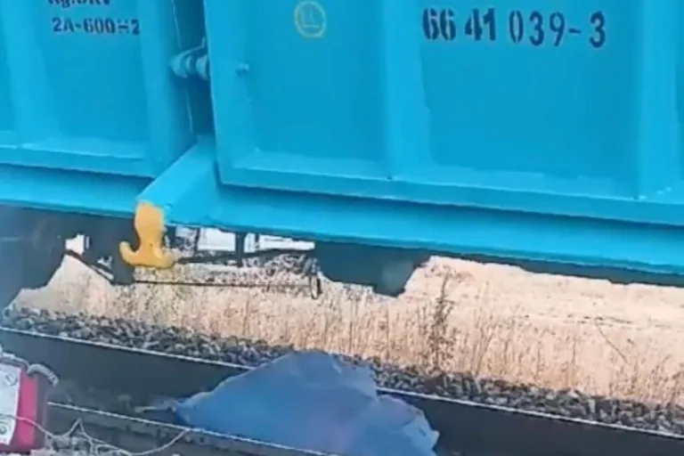 Kayseri'de Tren Kazası: TCDD Personeli Halit Arslan Hayatını Kaybetti — haber görseli