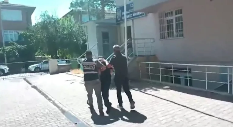 Kasten Öldürme ve Cinsel İstismar Suçlarından Aranan İki Kişi Kayseri'de Yakalandı — haber görseli