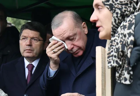 Bolu Yangınında Kimlik Tespiti Tamamlandı! 78 kişi hayatını kaybetti — haber görseli