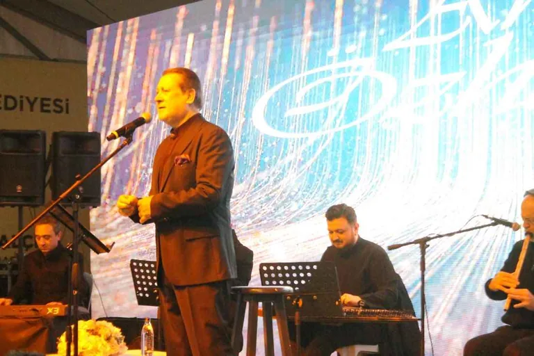 Talas Belediyesi Ramazan Etkinliklerinde Unutulmaz Bir Gece: Ahmet Özhan Konseri — haber görseli