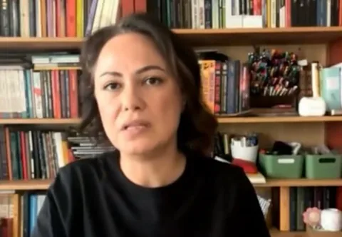 Ece Gürel’e “Cadılık Eğitimi” Verdiği İddia Edilen Hale Nur Özen Gözaltına Alındı — haber görseli