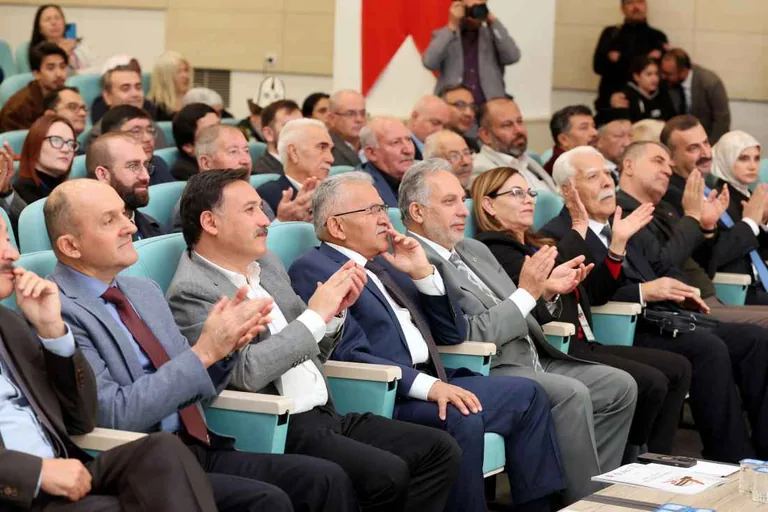 Talas, Türk Dünyasının Kalbi Oldu! 14 Ülkeden 54 Yazar Talas’ta Buluştu — haber görseli