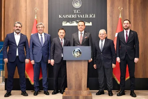 Tarım ve Orman Bakan Yardımcısı Gizligider'den Kayseri Valisi Gökmen Çiçek’e Ziyaret — haber görseli