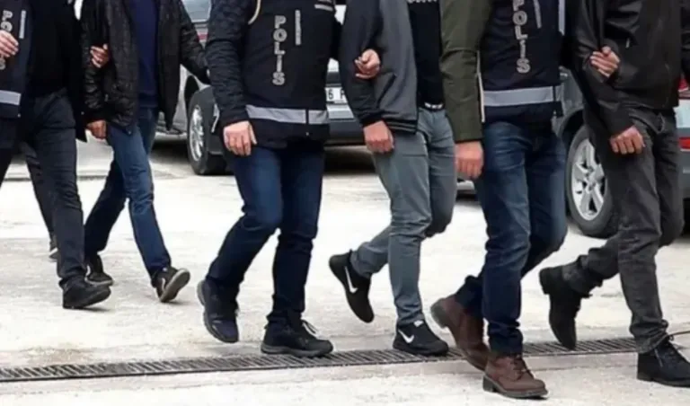 Firari Suçlular İçin Çamber Daraldı! ÇEMBER-14 Operasyonlarında 2 Bin 614 Firari Yakalandı — haber görseli